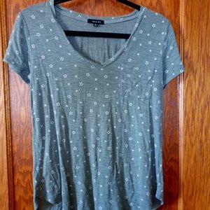 Gray Shirt with Starry Pattern Medium
